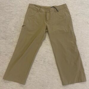 Patagonia capri pants